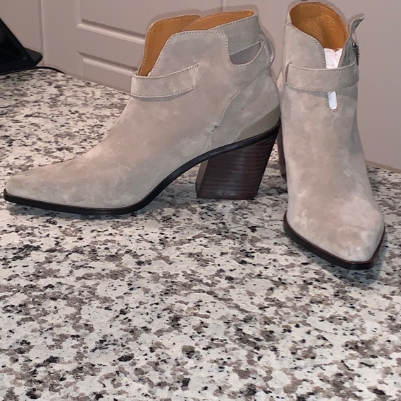 Rag and Bone ankle boots - Picture 3 of 9